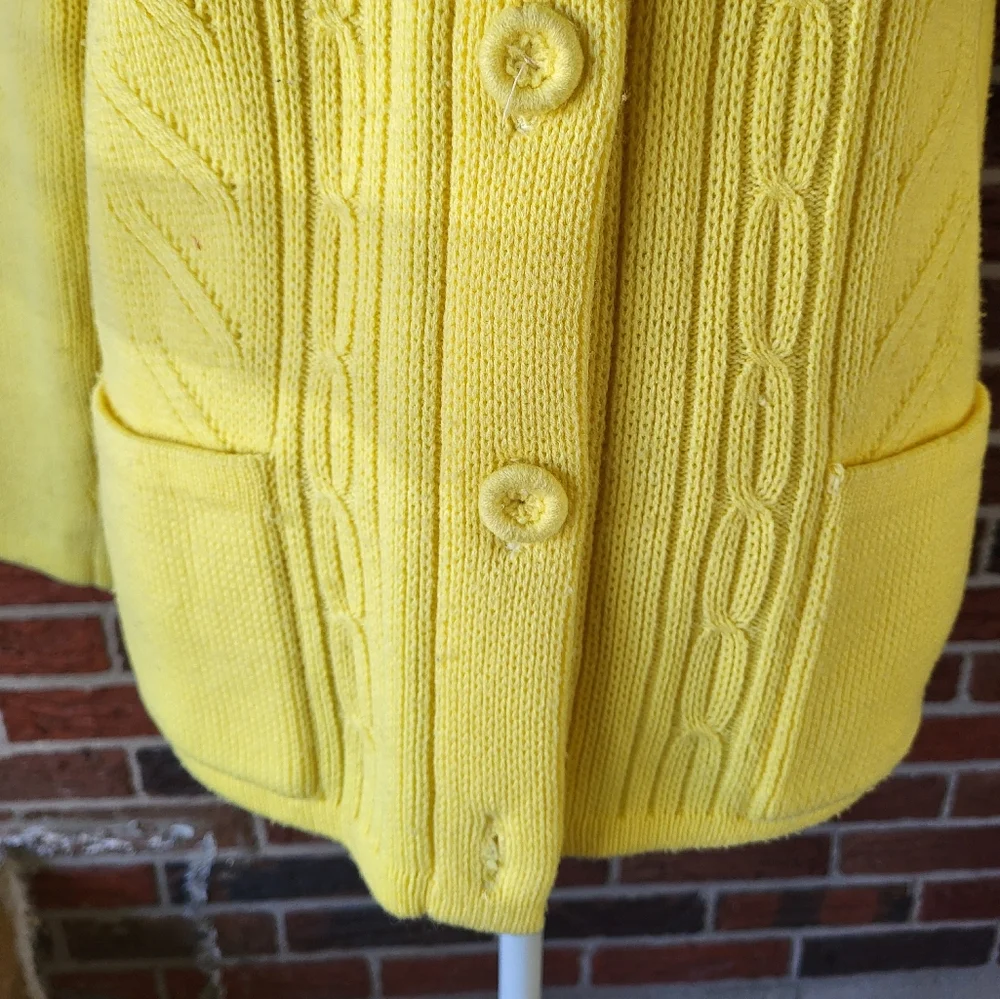 Vintage Yellow Cableknit Patch Pocket Cardigan Acrylic Size Medium - Picture 5 of 8